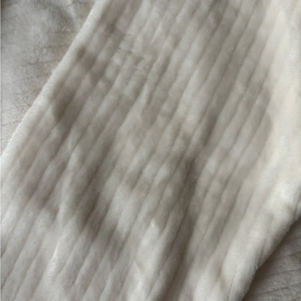 ❄️ LOFT soft fluffy sweatshirt - Picture 5 of 8